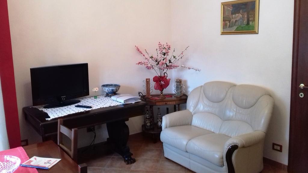 Appartamento Corallo Arona Exterior photo