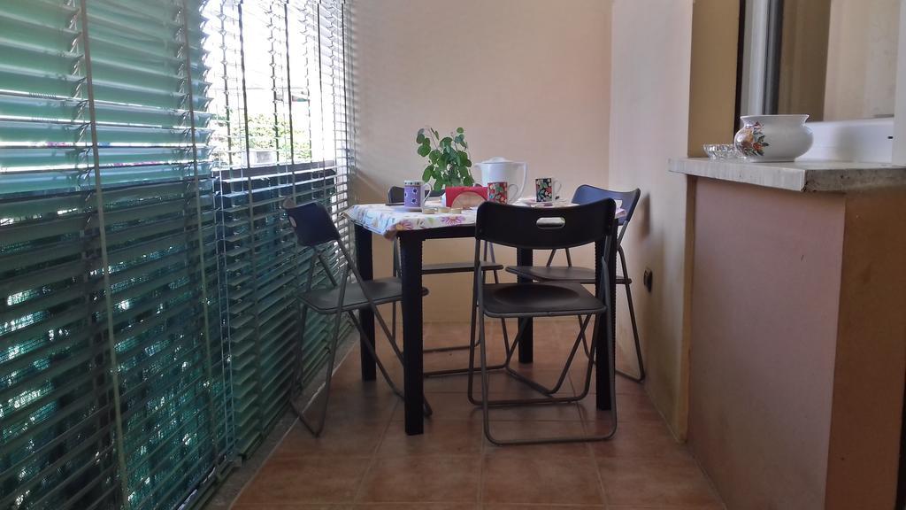 Appartamento Corallo Arona Exterior photo
